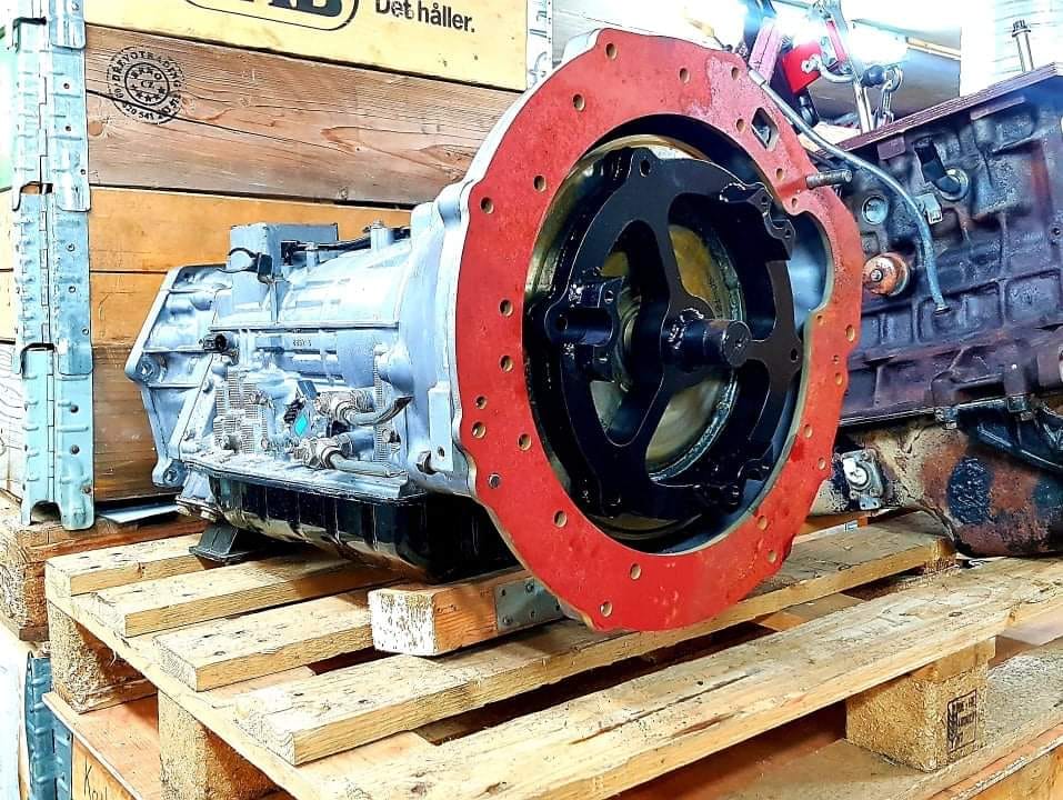 Knarra Milliplötur og vélafesting fyrir OM606 í Nissan Patrol